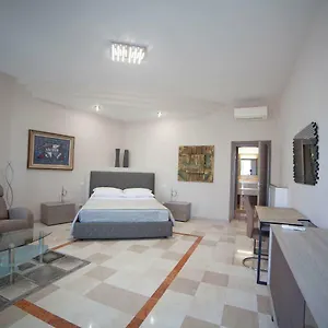 2* Πανσιόν Imhome - Cadorna House